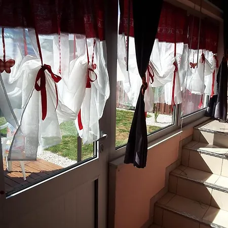 Ranch Lau&ri Nazare Homestay *